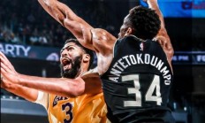 开云体育入口-湖人完胜雄鹿B队，莫兰特打破历史纪录