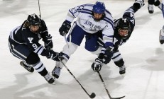 开云体育下载-当马刺的河流遇见尼克斯的冰川，恩比德如何成为篮球的破界者