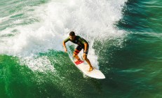 开云在线赛事平台-哈利伯顿存在感拉满，广东队压制老鹰，篮球场上的存在感博弈