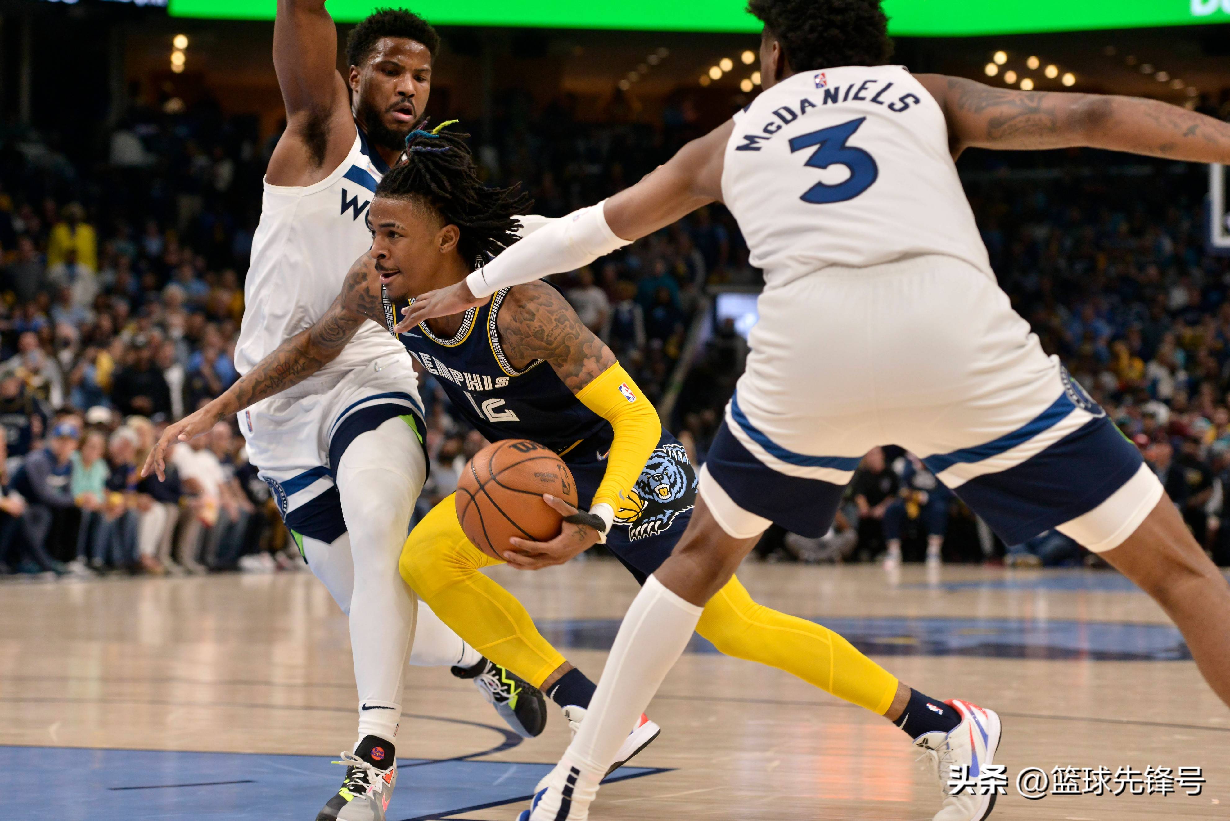 爵士横扫浙江队,莫兰特惊艳四座 爵士横扫浙江队,莫兰特惊艳四座