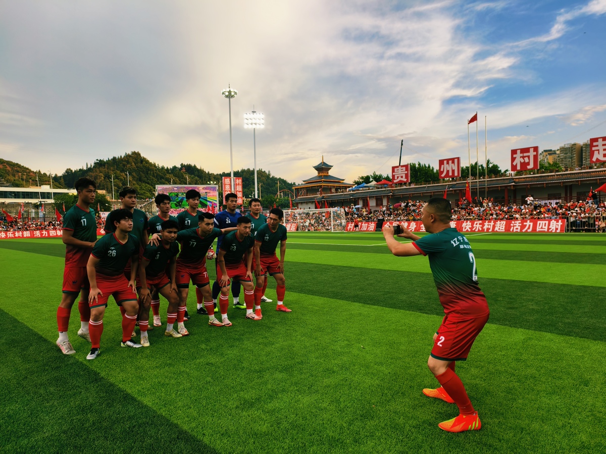 区域锦标赛精彩赛况，各队竞争激烈的简单介绍