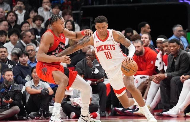 猛龙队主场轻松取胜晋级季后赛! 猛龙队主场轻松取胜晋级季后赛!