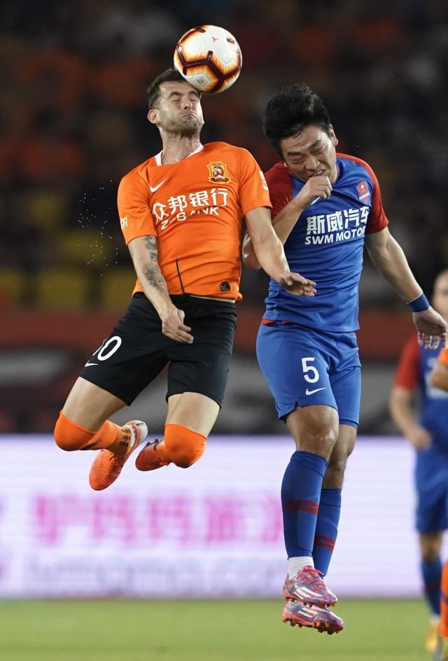 包含重庆斯威队球员状态逐渐回暖赛季内表现更胜上轮的词条