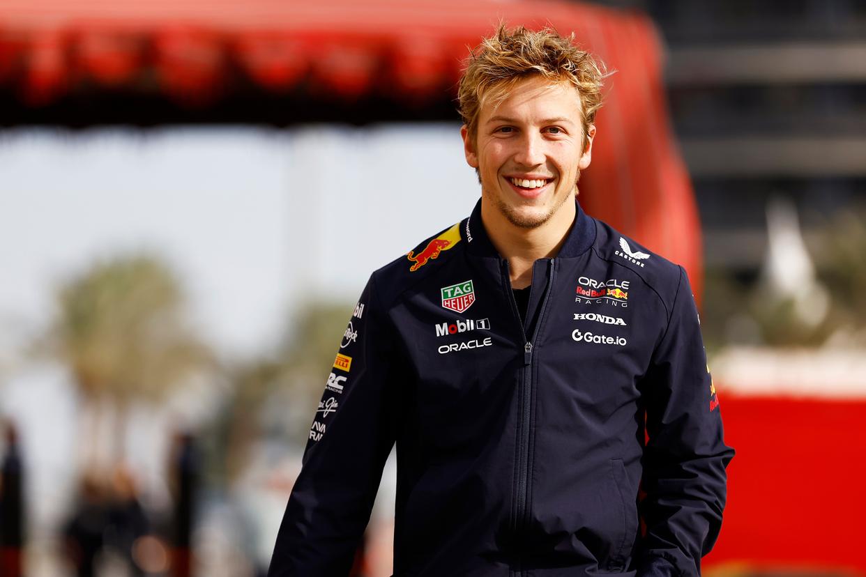 关于红牛车队翻盘红牛二队,周冠宇带队取胜的信息 关于红牛车队翻盘红牛二队,周冠宇带队取胜的信息