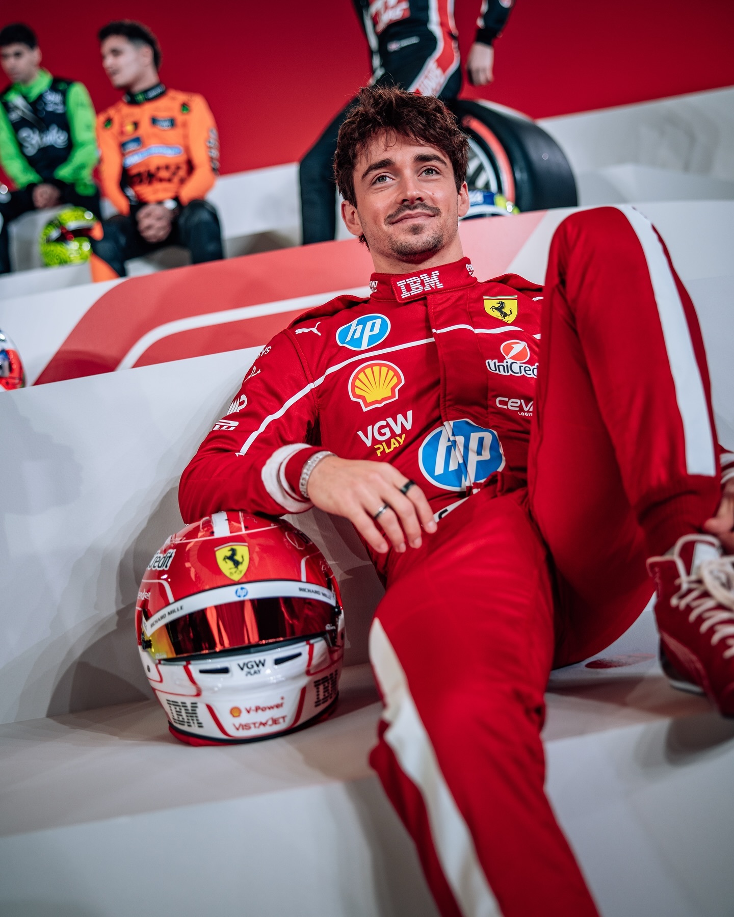 关于红牛车队完胜阿斯顿马丁，勒克莱尔高光表现的信息